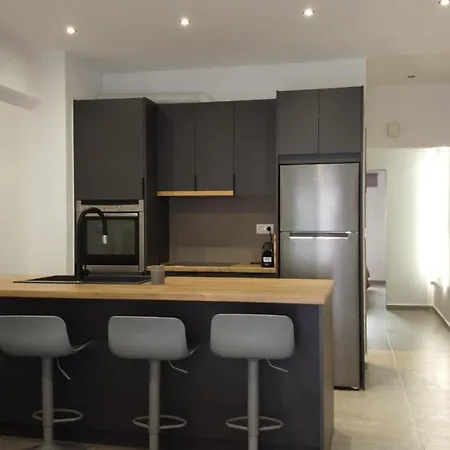 L Apartment2