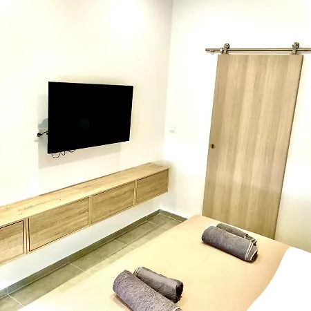 L Apartment2